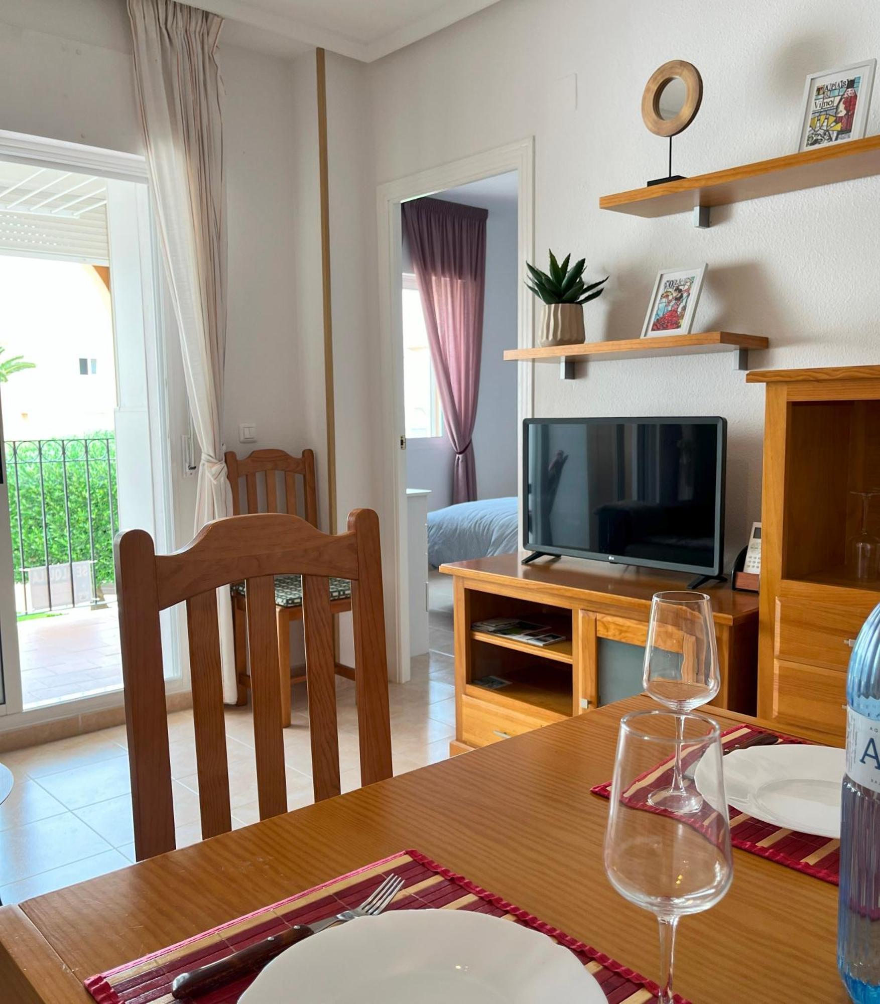 Torrevieja 2 Bedrooms Appartment מראה חיצוני תמונה